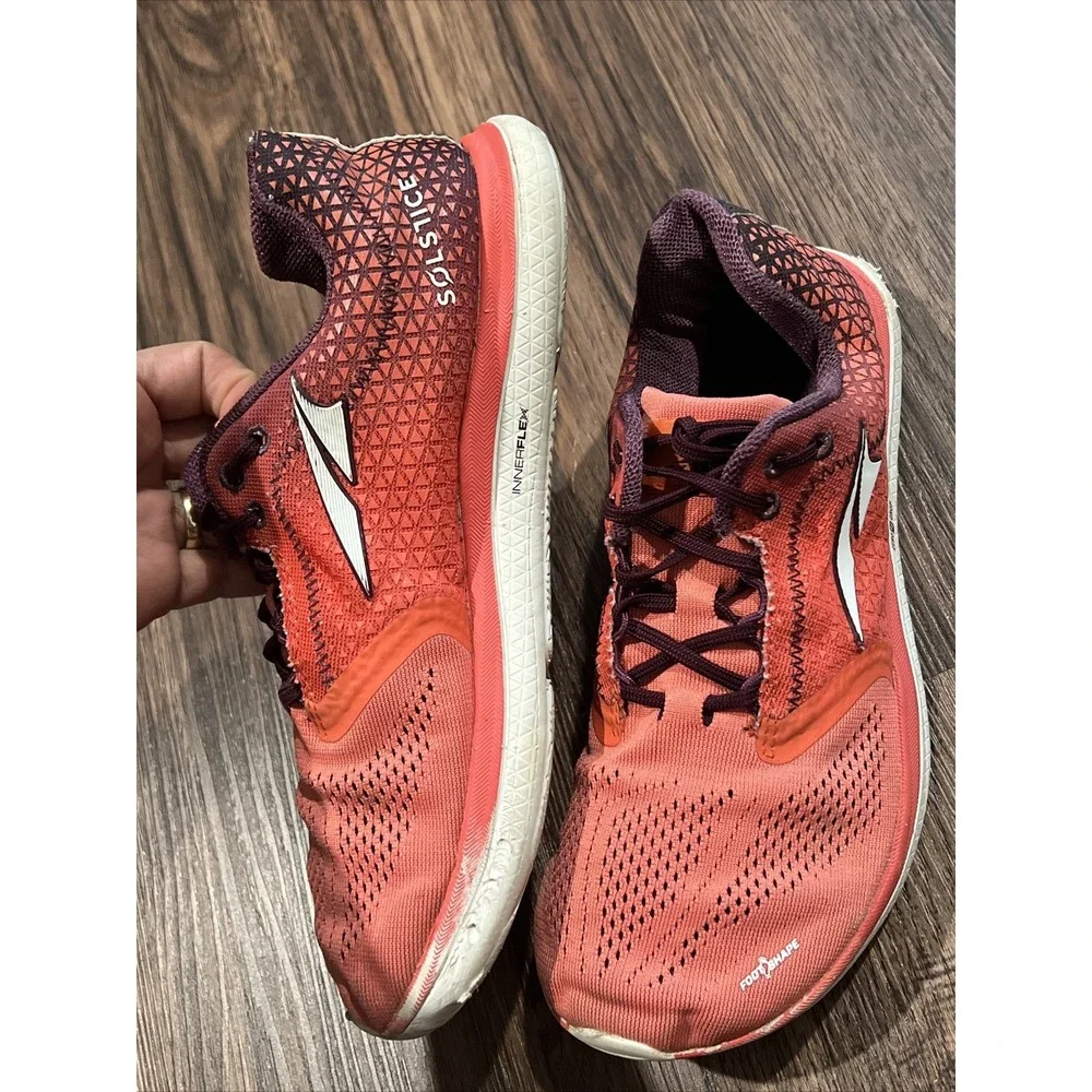 Altra Solstice Womens Size US 7 Coral Zero Drop Running Shoes